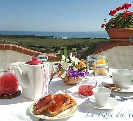 La Rosa Dei Venti Bed & Breakfast La Caletta Exterior foto