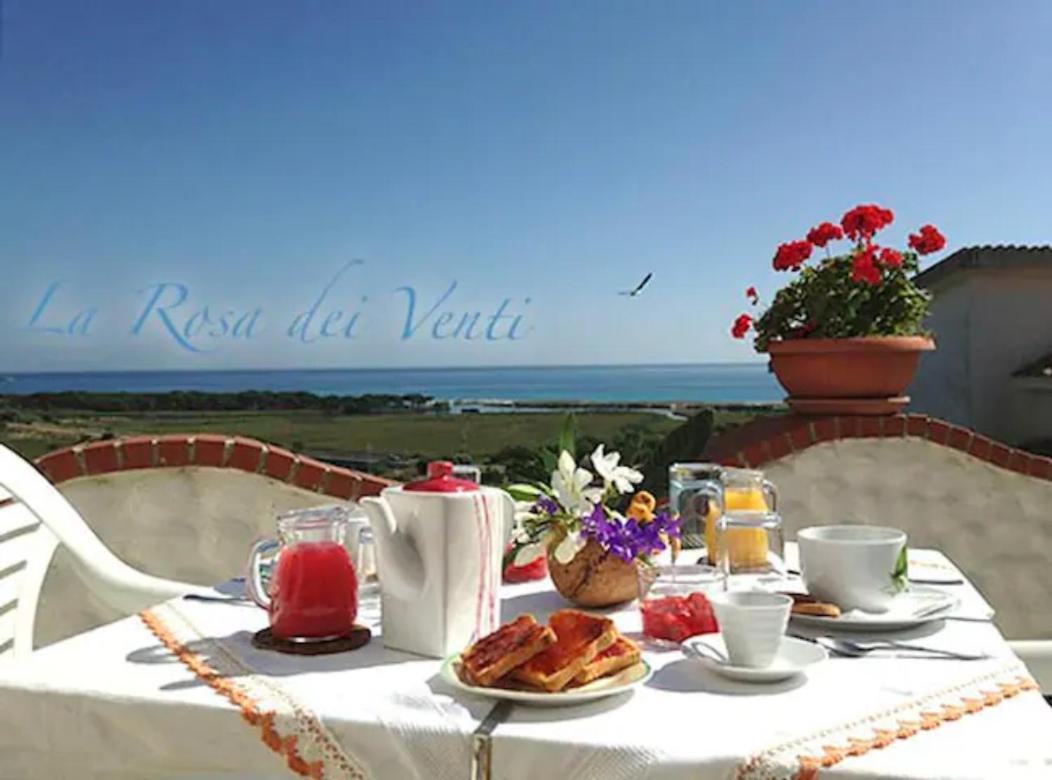 La Rosa Dei Venti Bed & Breakfast La Caletta Exterior foto
